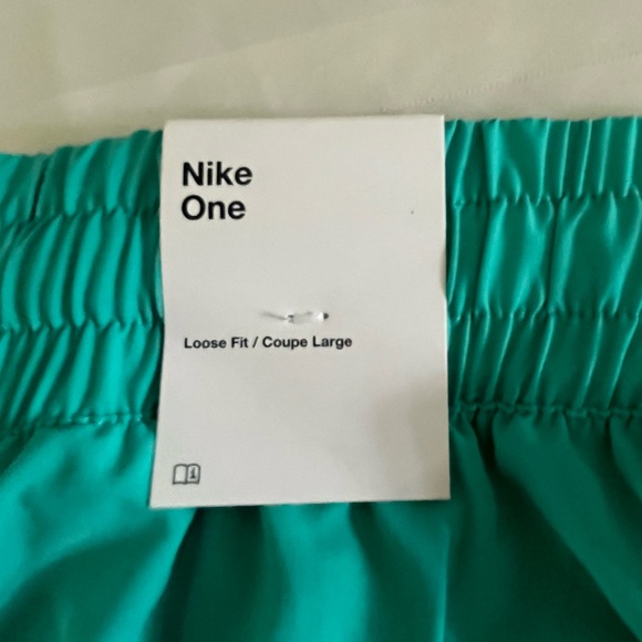 NIKE Dri-Fit YOUTH Girls Size M Running Athletic Shorts Lined, Teal NWT - Picture 5 of 5
